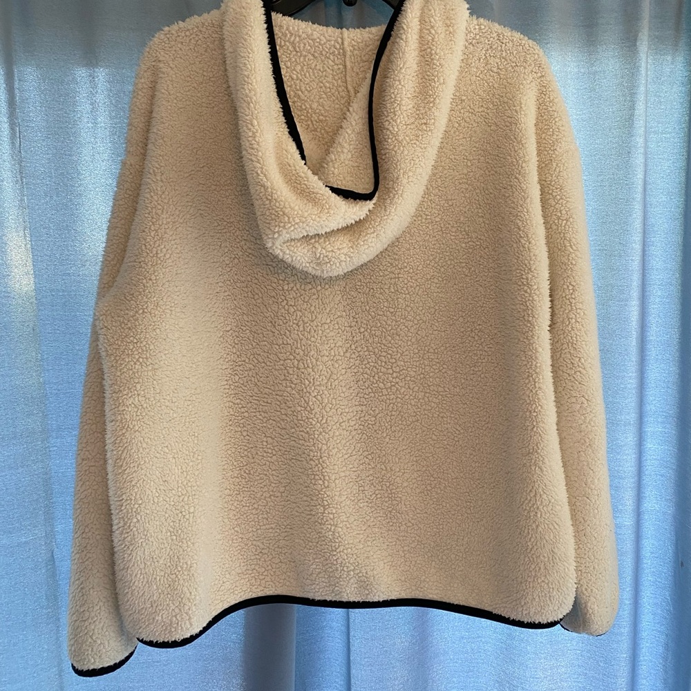UGG medium Sherpa Jacket with pockets - Picture 2 of 8